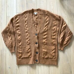 American Eagle Outfitters Cable Knit Oversized Cadigan in Camel Size XS